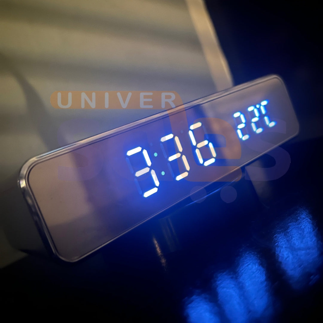 Reloj digital Cargador LED